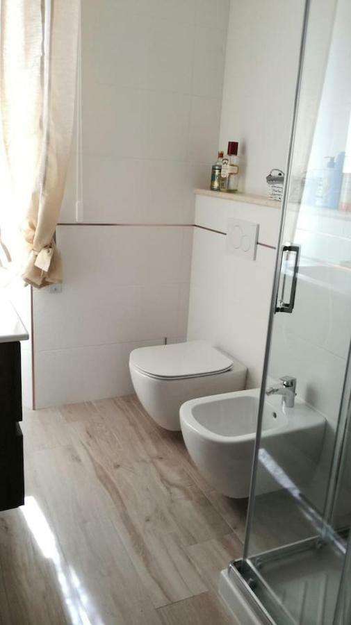 Casa Chiara Apartment San Benedetto del Tronto Luaran gambar