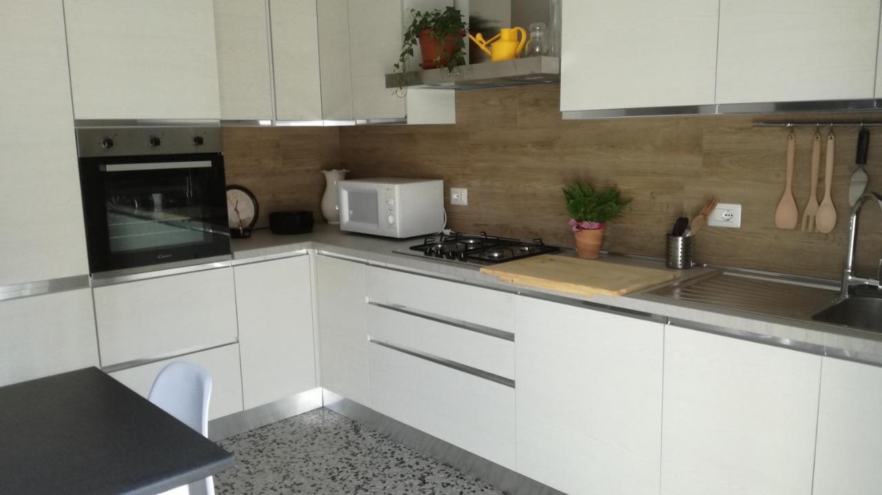 Casa Chiara Apartment San Benedetto del Tronto Luaran gambar